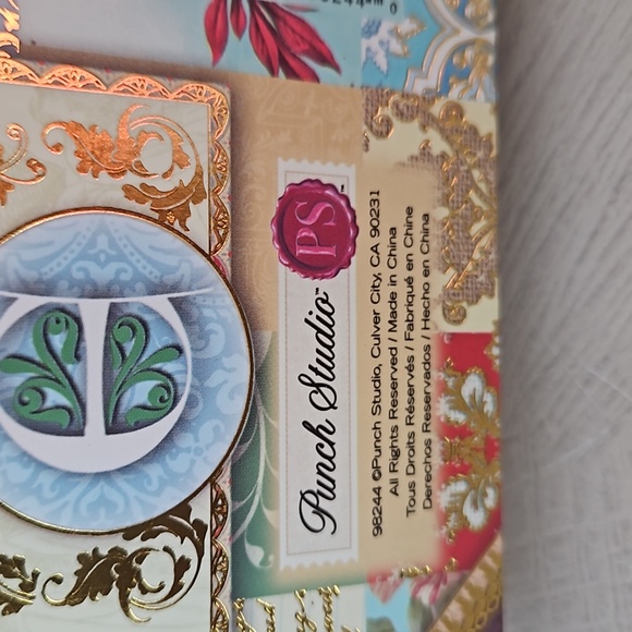 Punch Studio PEACE JOY Christmas Holiday keepsake box faux book magnetic closure - Picture 6 of 10